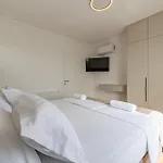 & Niko