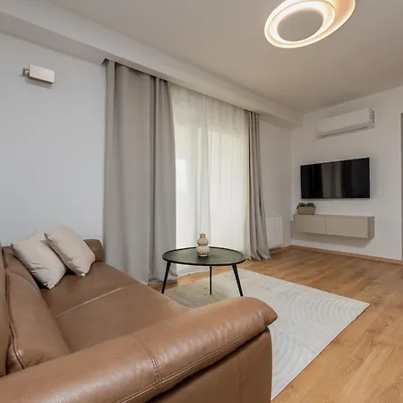 & Niko *