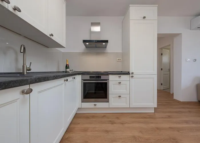 & Niko Διαμέρισμα Sukošan