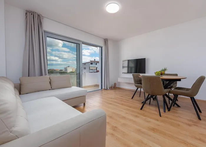 & Niko Διαμέρισμα Sukošan