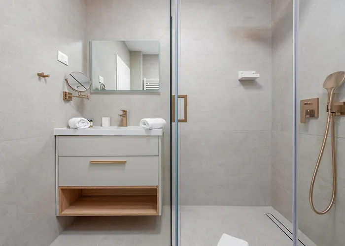 Διαμέρισμα & Niko *