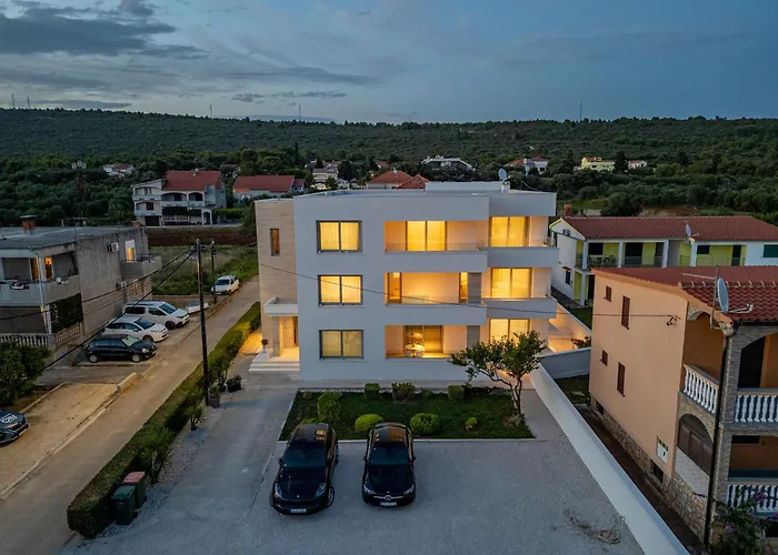 & Niko Διαμέρισμα Sukošan